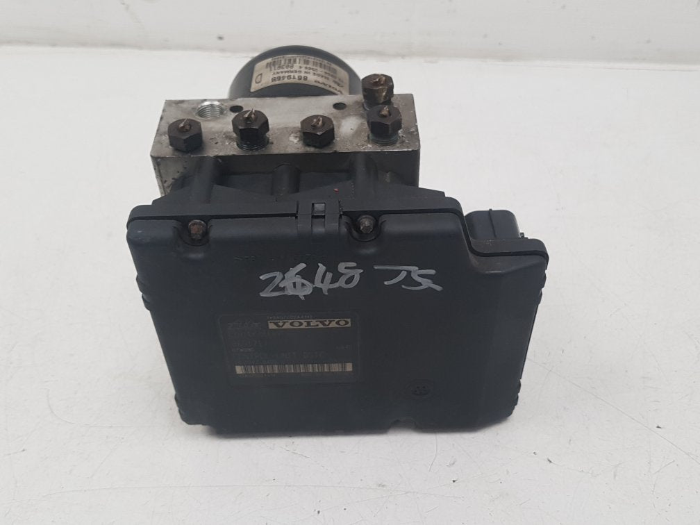 2000 - 2004 Volvo V70  Estate ABS Pump/Modulator 8619465