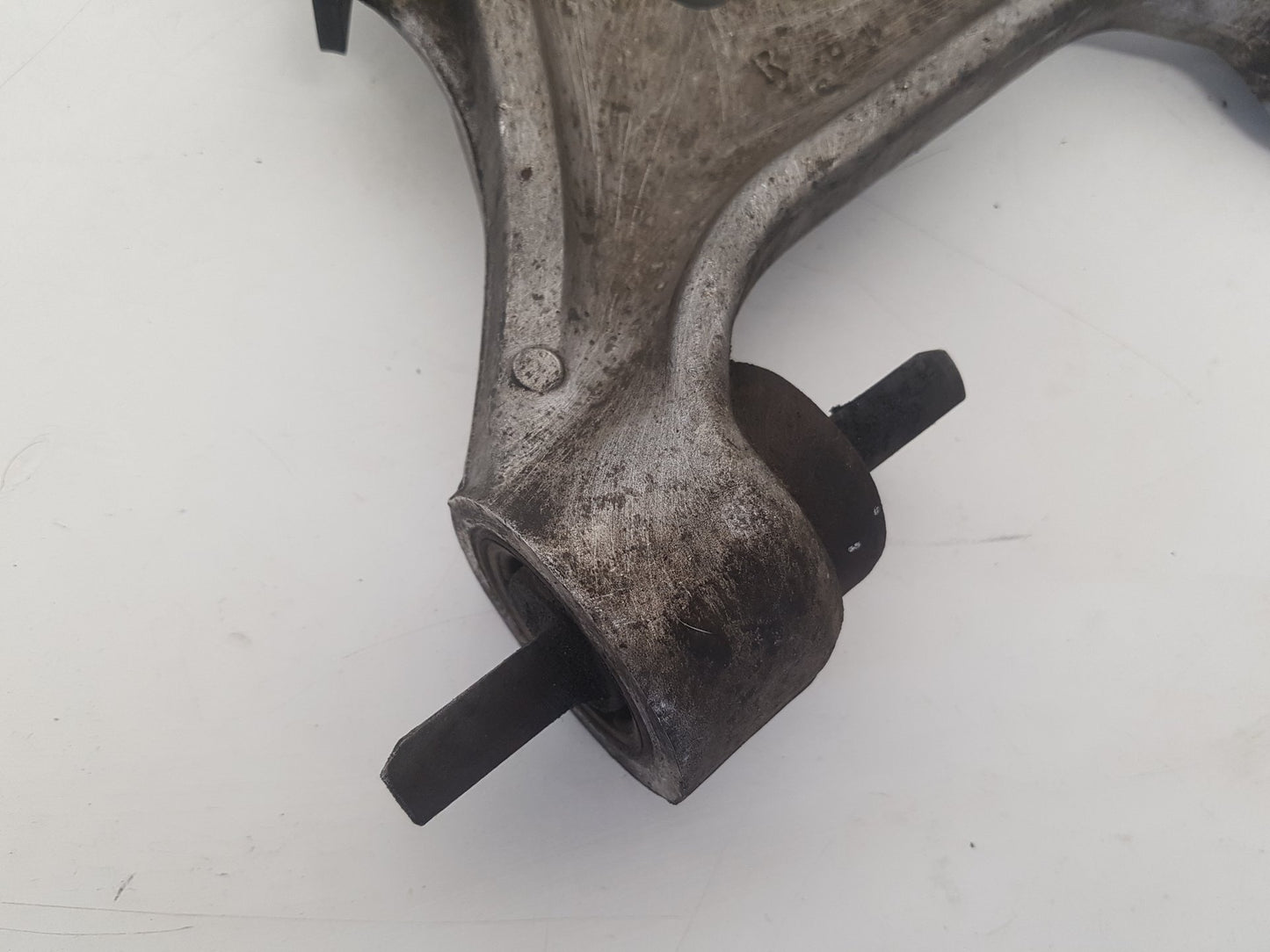 2006 Volvo V70  Estate Right Front Lower Control Arm