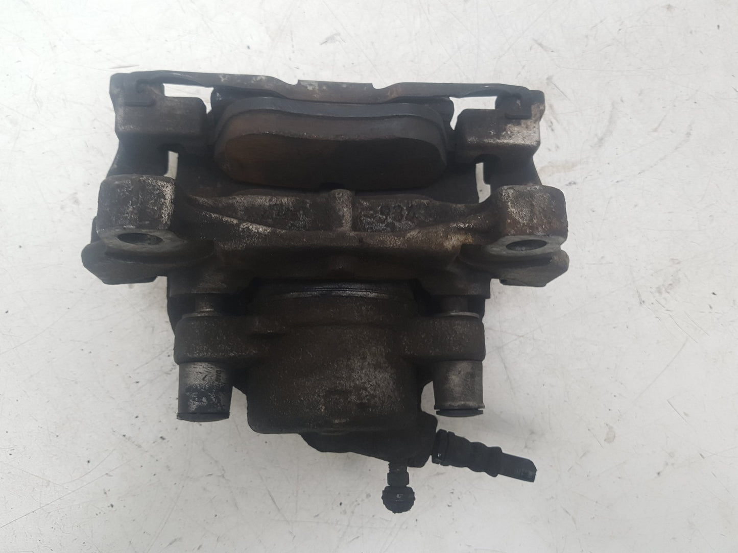 2010 - 2016 Volvo S80  Saloon Left Front Caliper 8603753