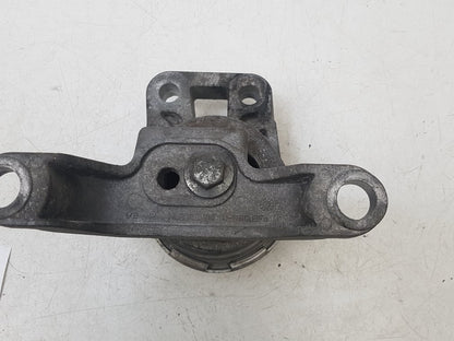 2006 - 2011 Volvo S80  Saloon Right Engine Mount HL8022M05