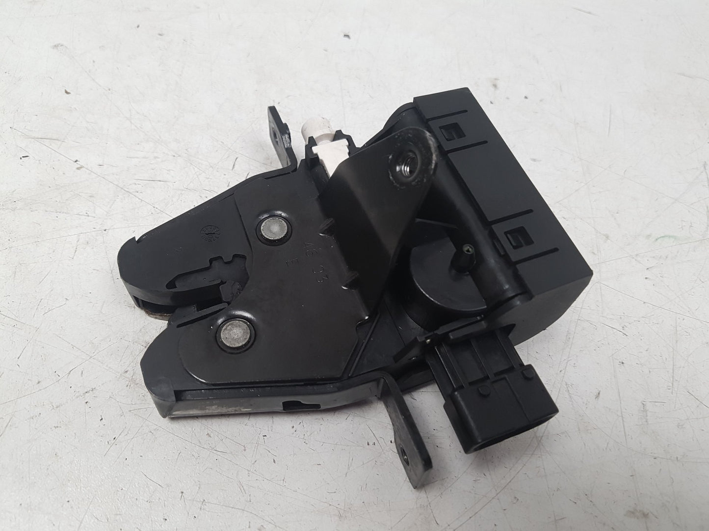 2004 Saab 9-3  Convertible Tailgate Lock Mechanism 12785002