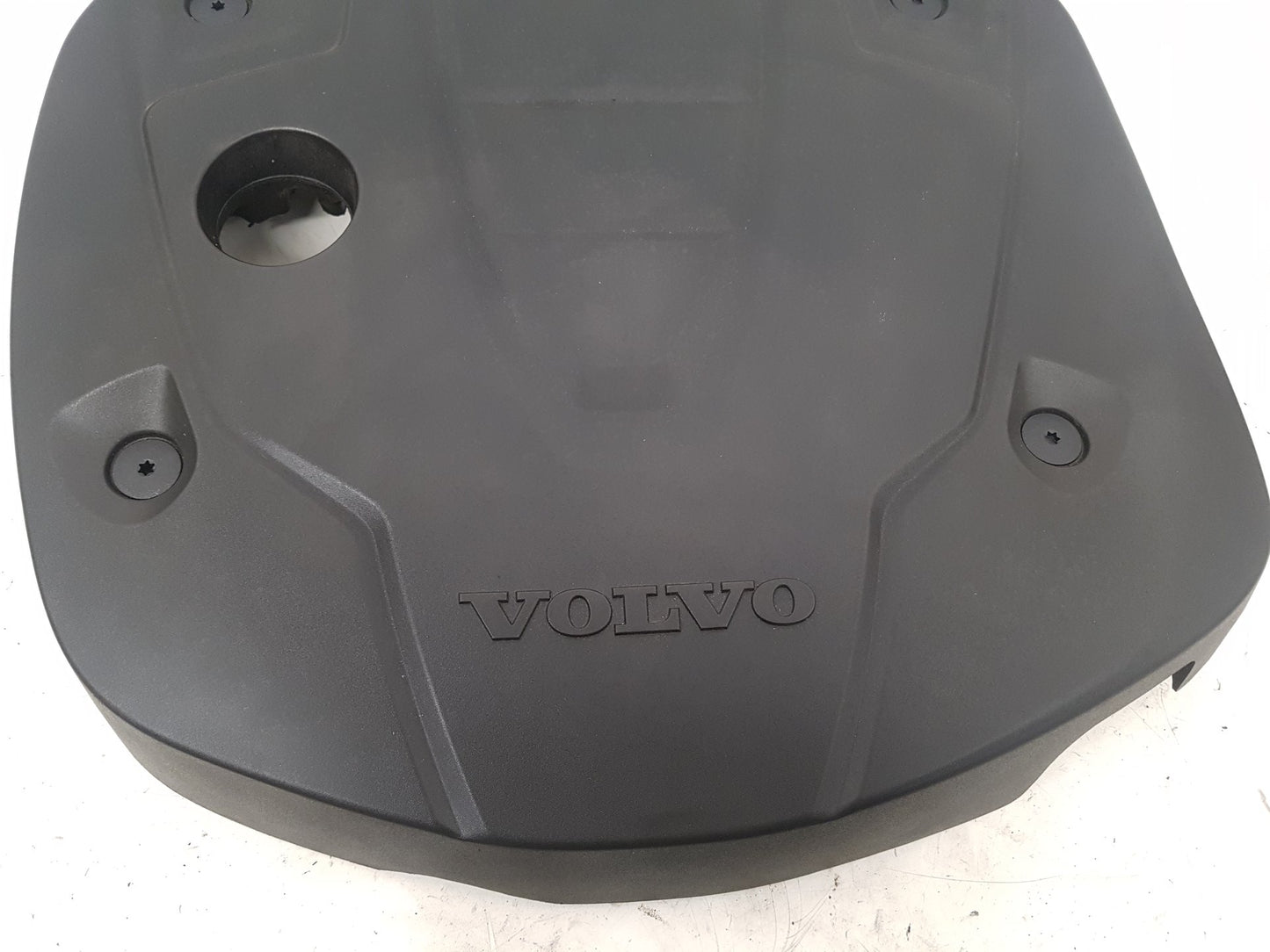 2017 - 2026 Volvo V60 II 225 Estate Engine Cover 31686823