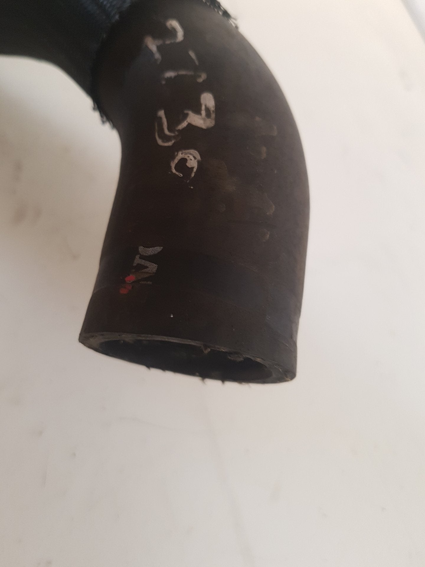 2001 - 2010 Volvo S60  Saloon INTERCOOLER HOSE 08671395