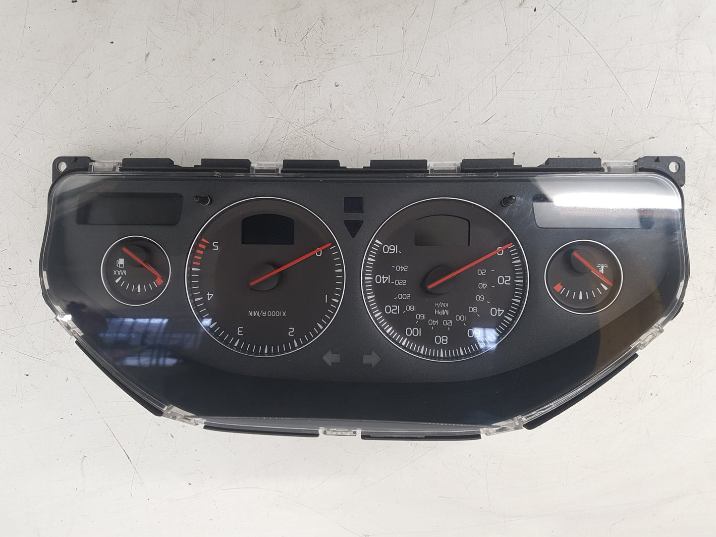 2000 - 2007 Volvo XC70  Estate Instrument Cluster 30746112