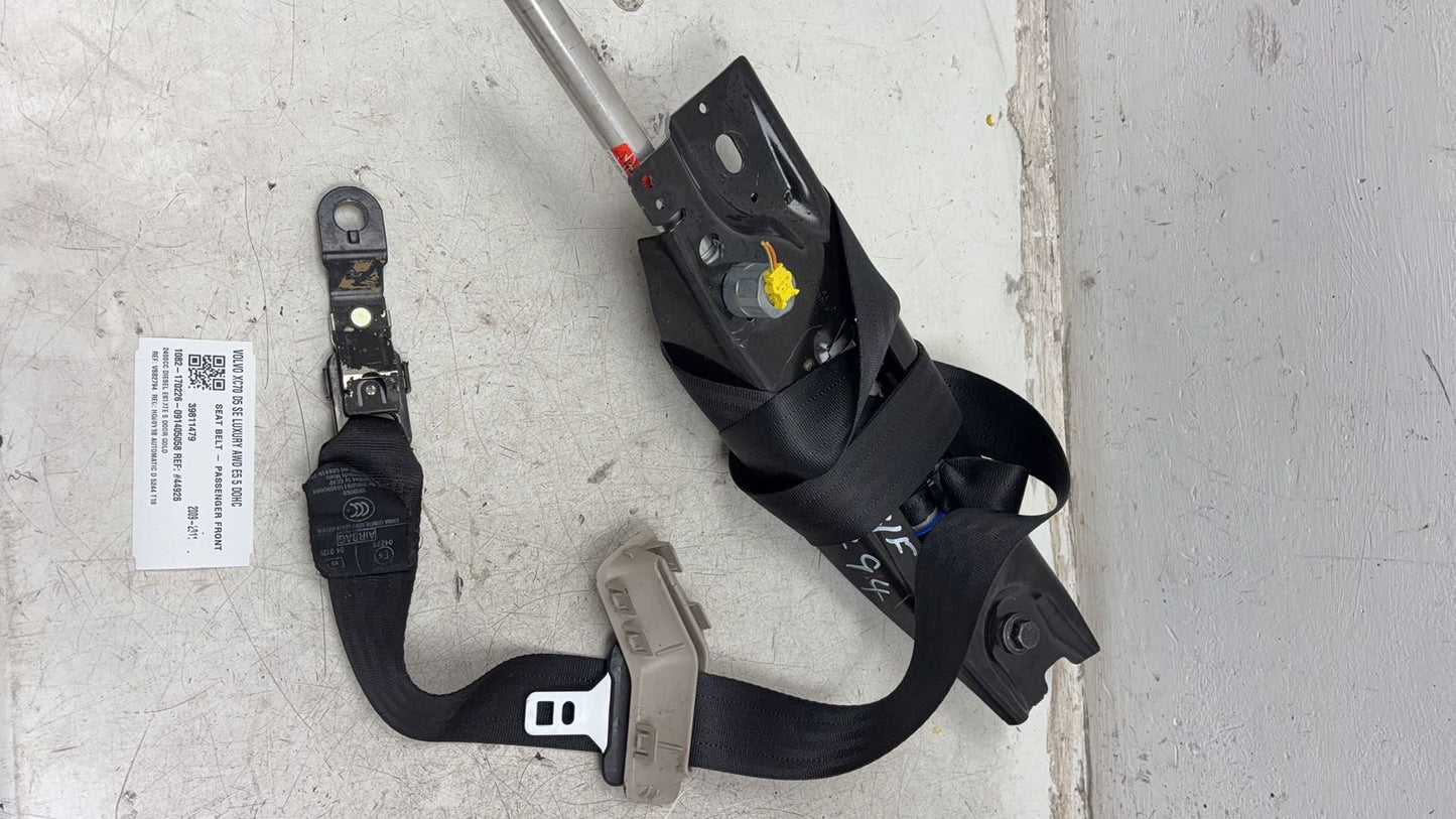 2008 - 2016 Volvo XC70 III 136 Estate Left Front Seat Belt 39811479