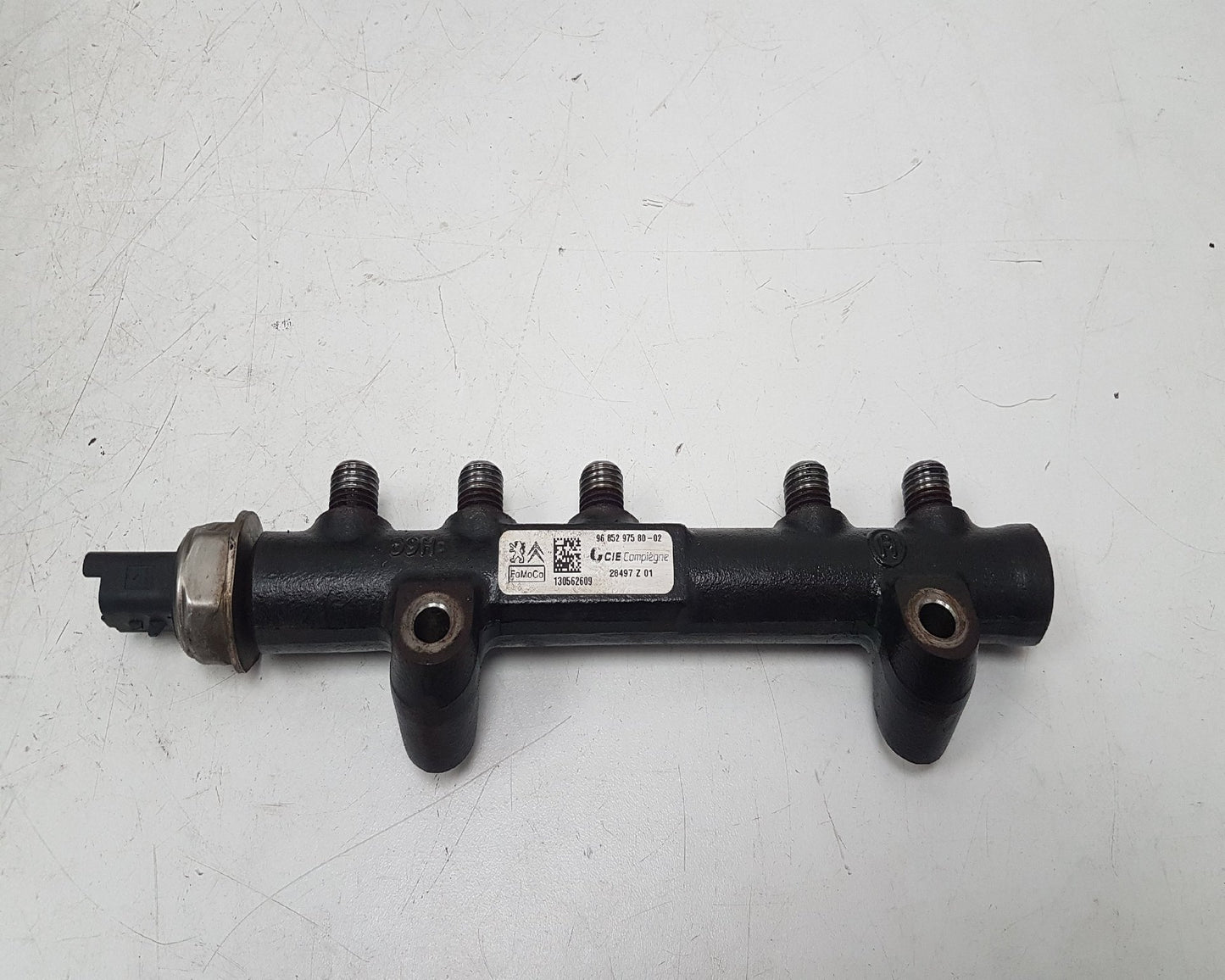 2012 - 2017 Volvo V40  Hatchback Injection Rail 968529758002