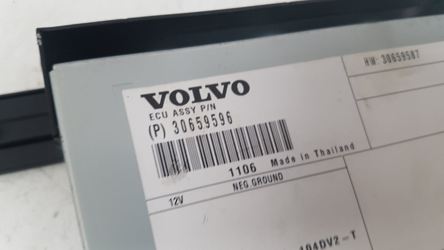2010 - 2014 Volvo XC60  Estate Amplifier 30659596