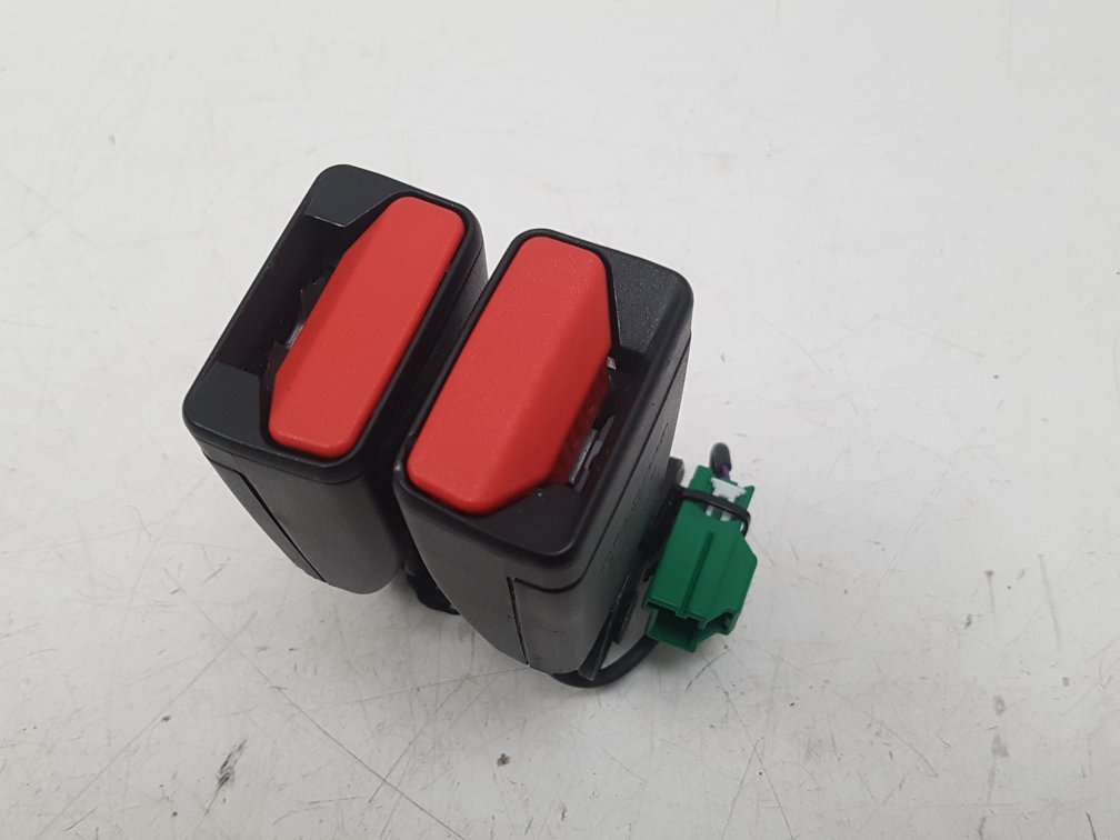 2019 - 2021 Volvo XC40 536 Estate SEAT BELT - CENTRE REAR 31462760