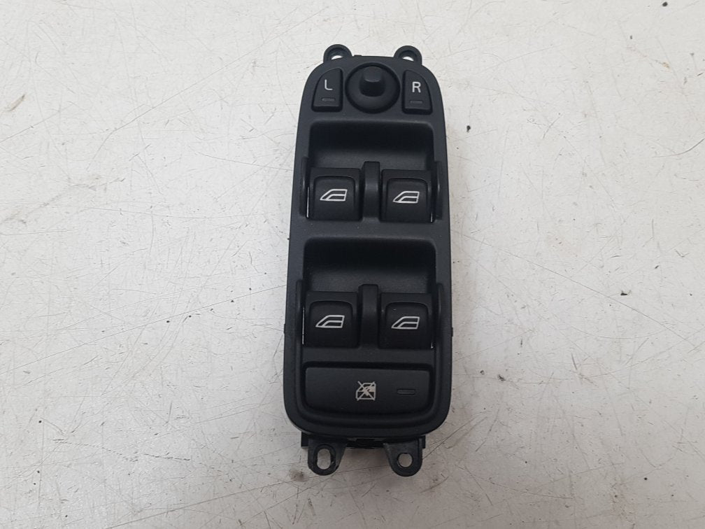 2004 - 2010 Volvo V50   Estate Right Front Window Switch 30773210