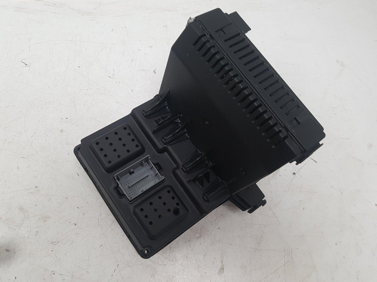 2000 - 2007 Volvo XC70  Estate CENTRAL ELECTRONIC MODULE (CEM) 30765646