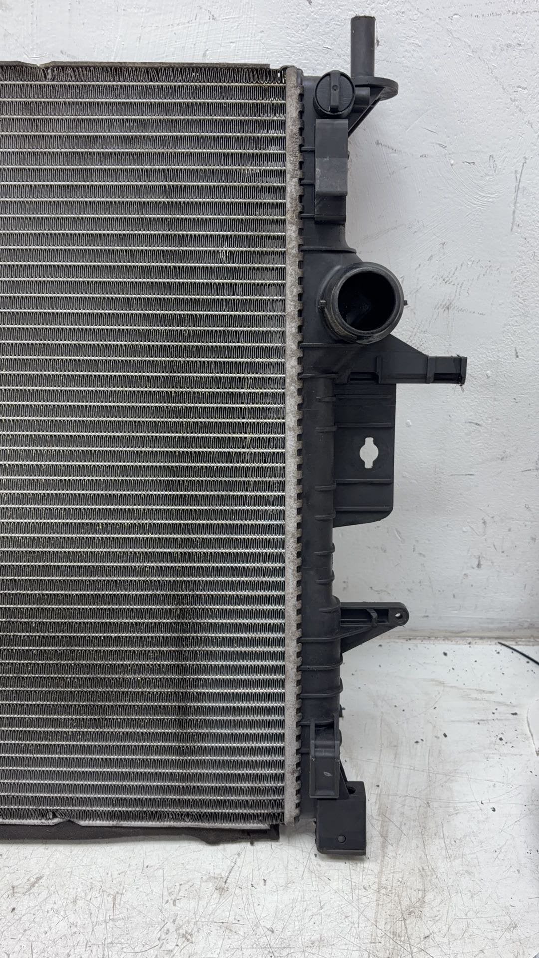 2013 - 2016 Volvo V40 III 525 Hatchback RADIATOR (AUTOMATIC)  (A/C CAR) 31319065
