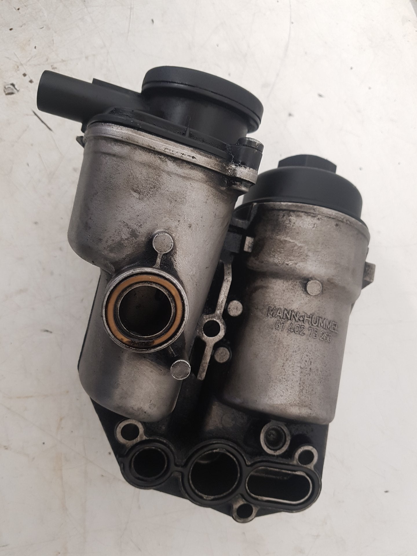 2004 - 2007 Volvo XC70  Estate Oil Filter Housing 6740273266