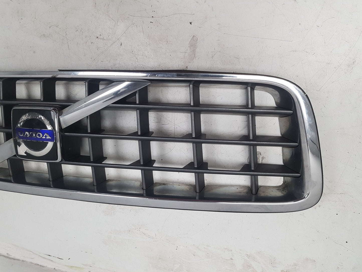 2003 - 2014 Volvo XC90 I 275 Estate FRONT GRILL 30678980