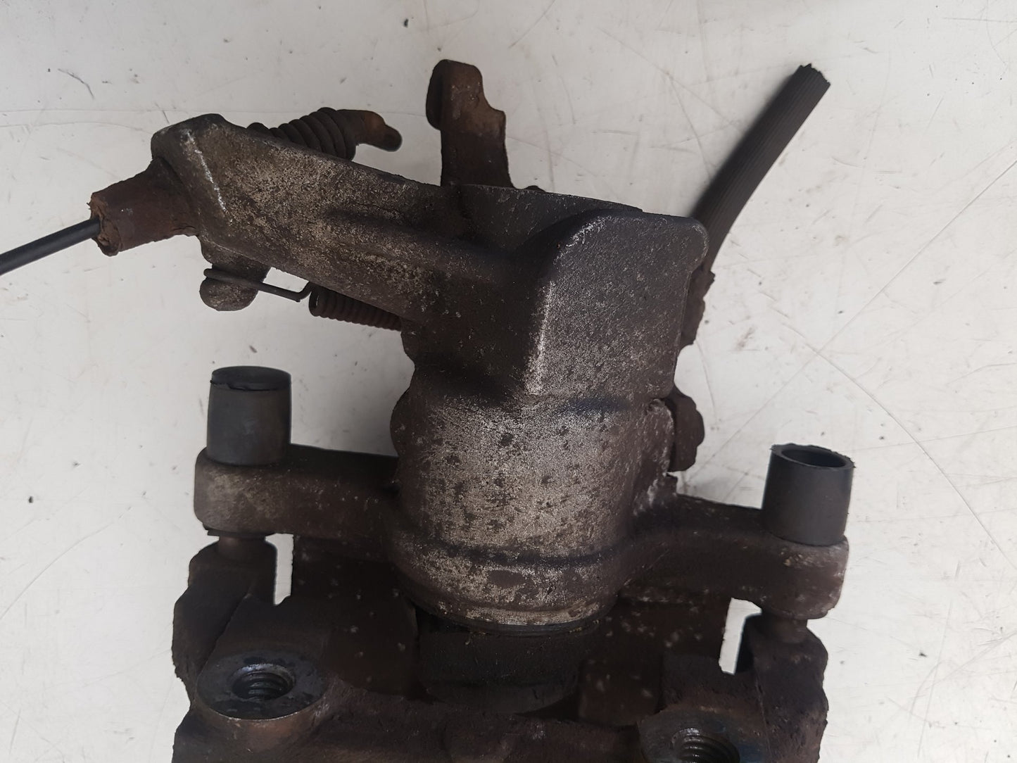 2004 Saab 9-3  Convertible Right Rear Caliper 93172187