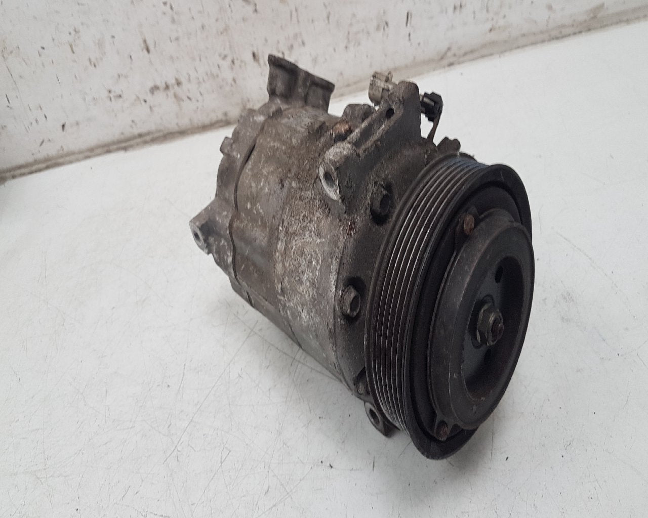 2006 - 2011 Saab 9-3  Estate A/C Compressor 12792669