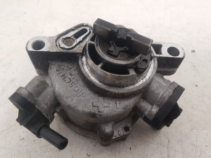 2012 - 2016 Volvo V40  Hatchback Vacuum/Air Pump 9804021880