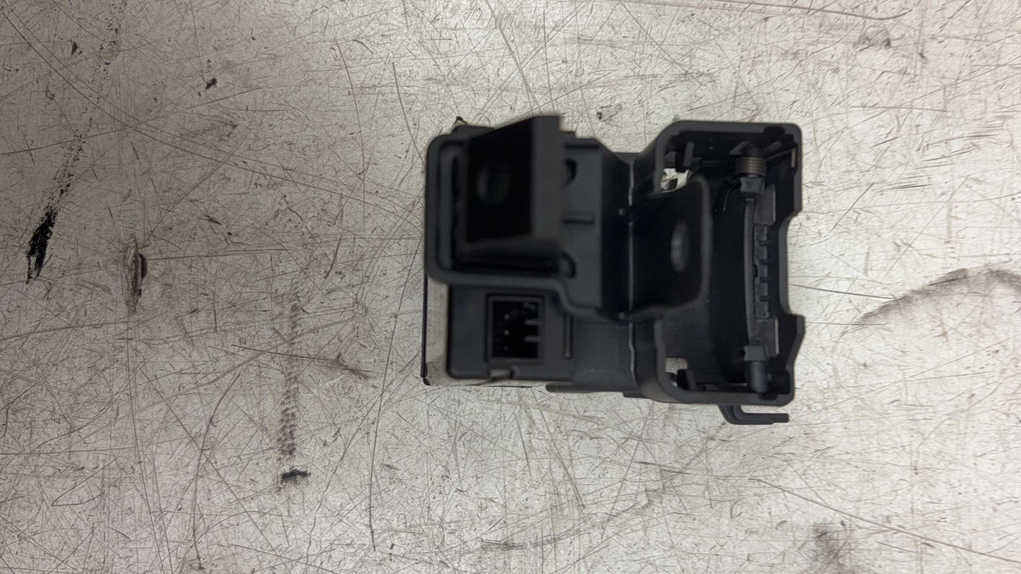 2013 - 2016 Volvo V40 III 525 Hatchback IGNITION KEY READER 30659639