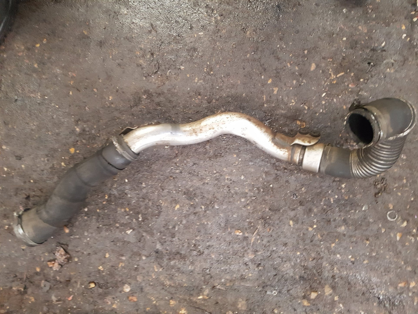 2010 - 2017 Volvo XC60  Estate INTERCOOLER PIPE / BOOST HOSE