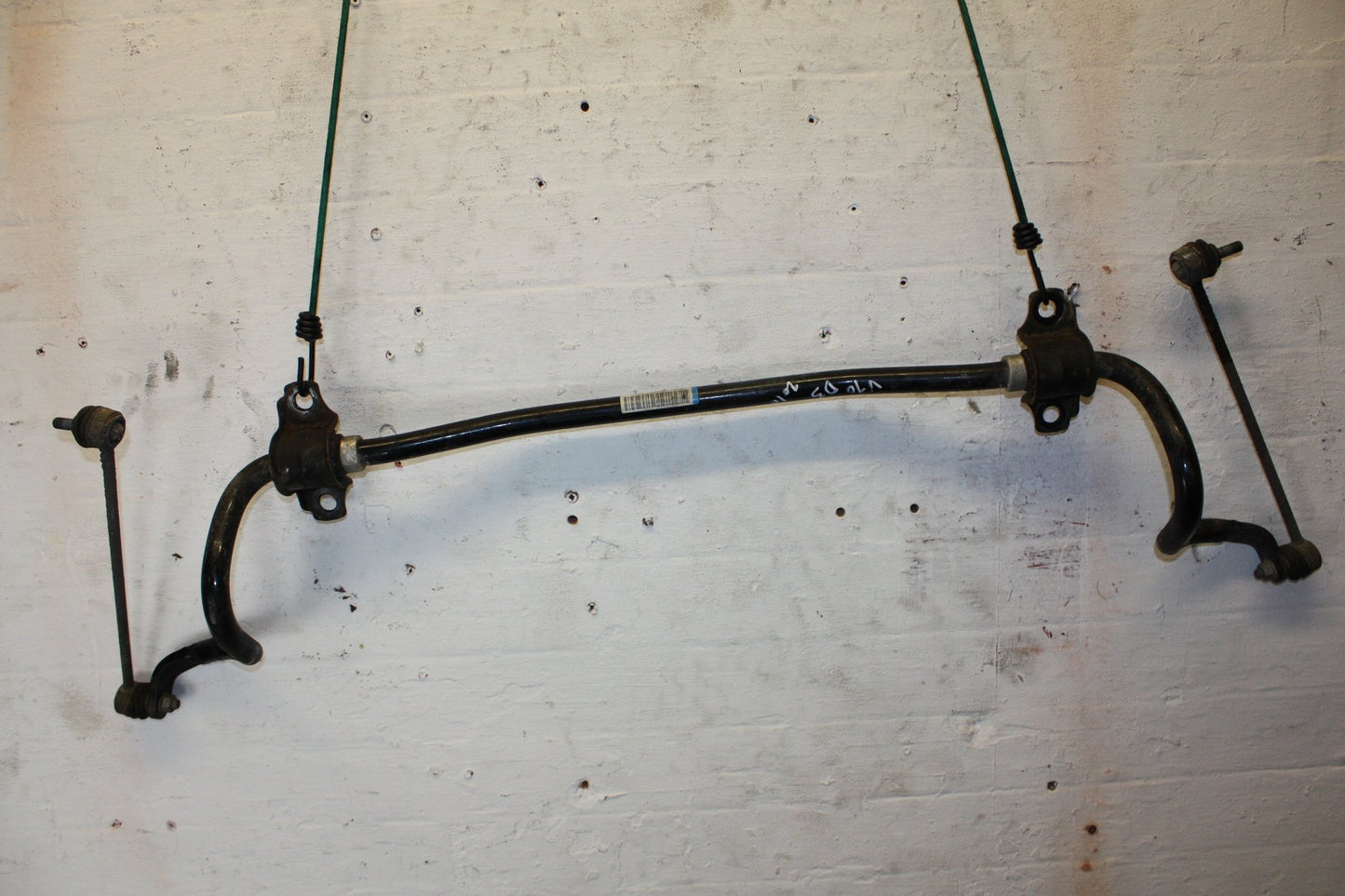 2007 - 2014 Volvo V70   Front Sway Bar