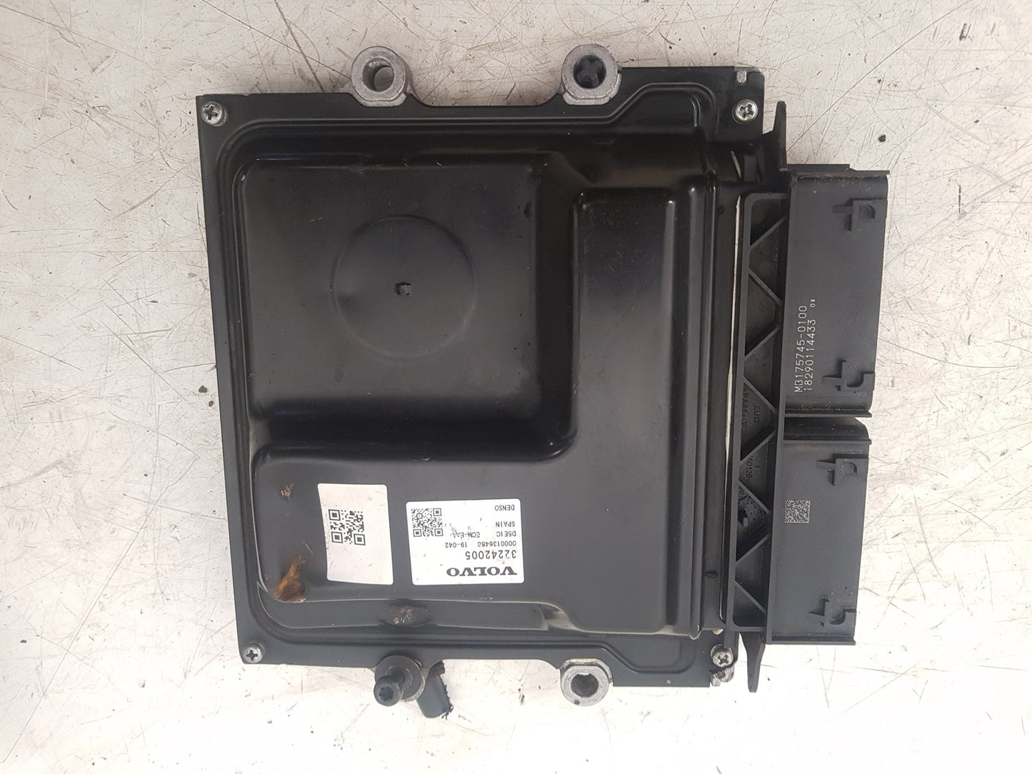 2017 - 2026 Volvo V60 II 225 Estate Engine ECU 32242005