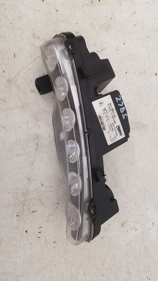 2009 - 2014 Citroen DS3 A55 Hatchback Right Daytime Driver Light 9671962180