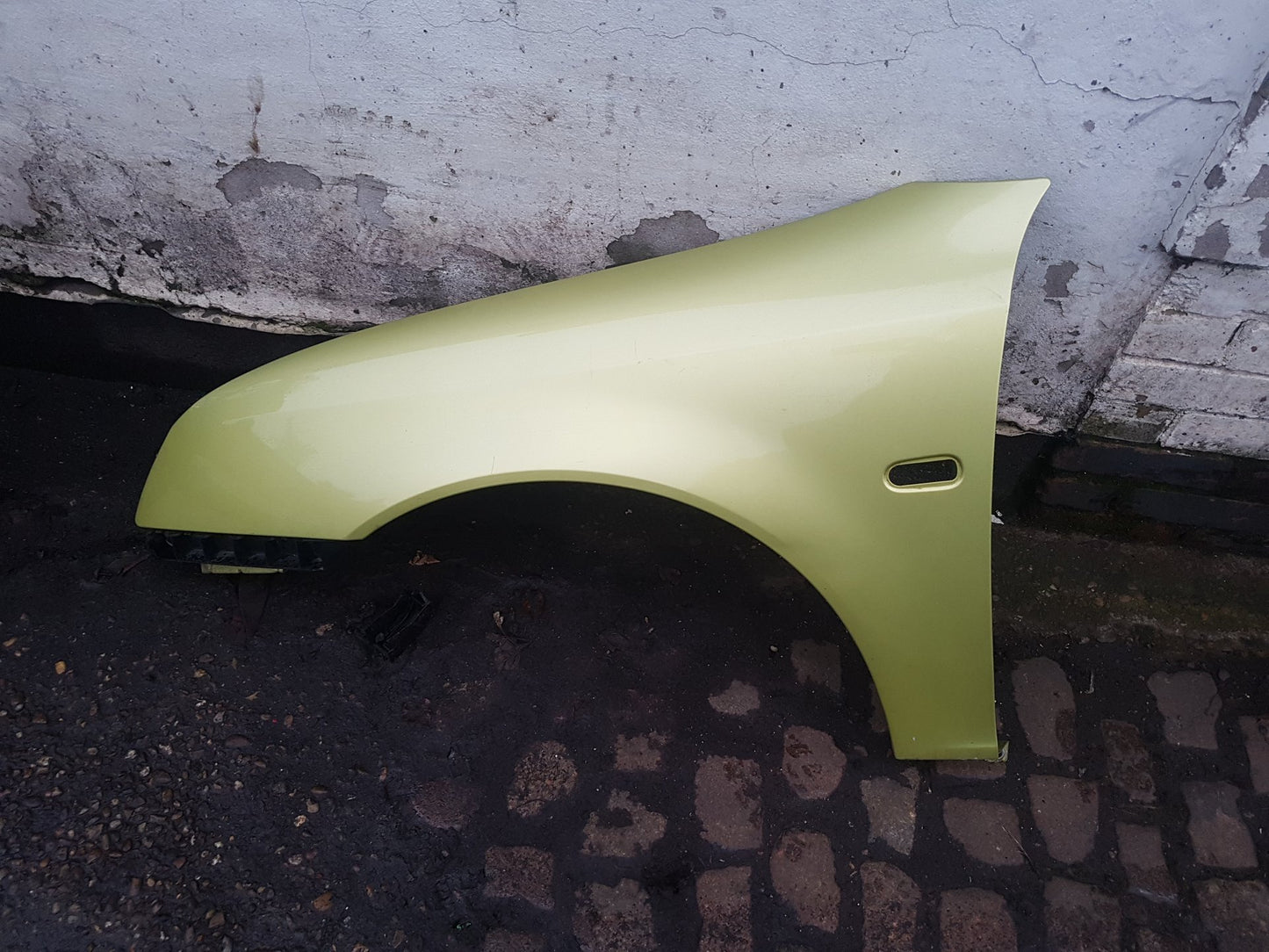 2003 - 2011 Saab 9-3  Convertible Left Front Guard