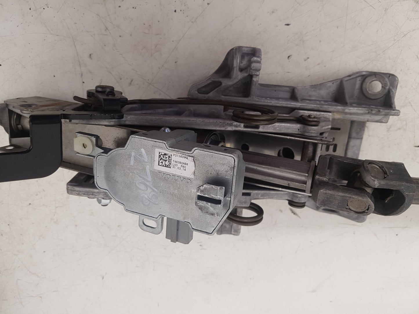 2012 - 2015 Volvo V40  Hatchback Steering Column 31340956