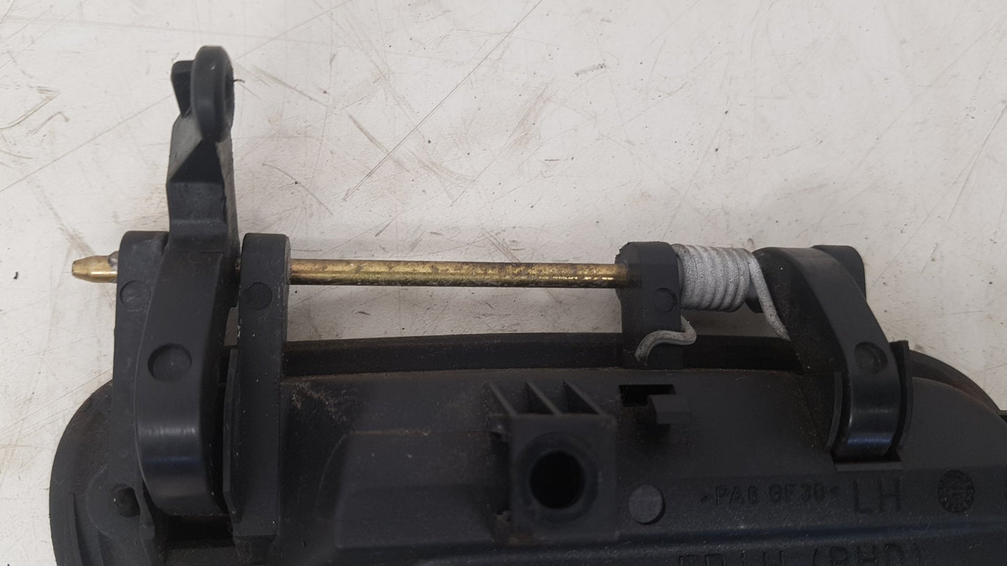 2000 - 2004 Volvo V40  Estate DOOR HANDLE - EXTERIOR (FRONT PASSENGER SIDE)