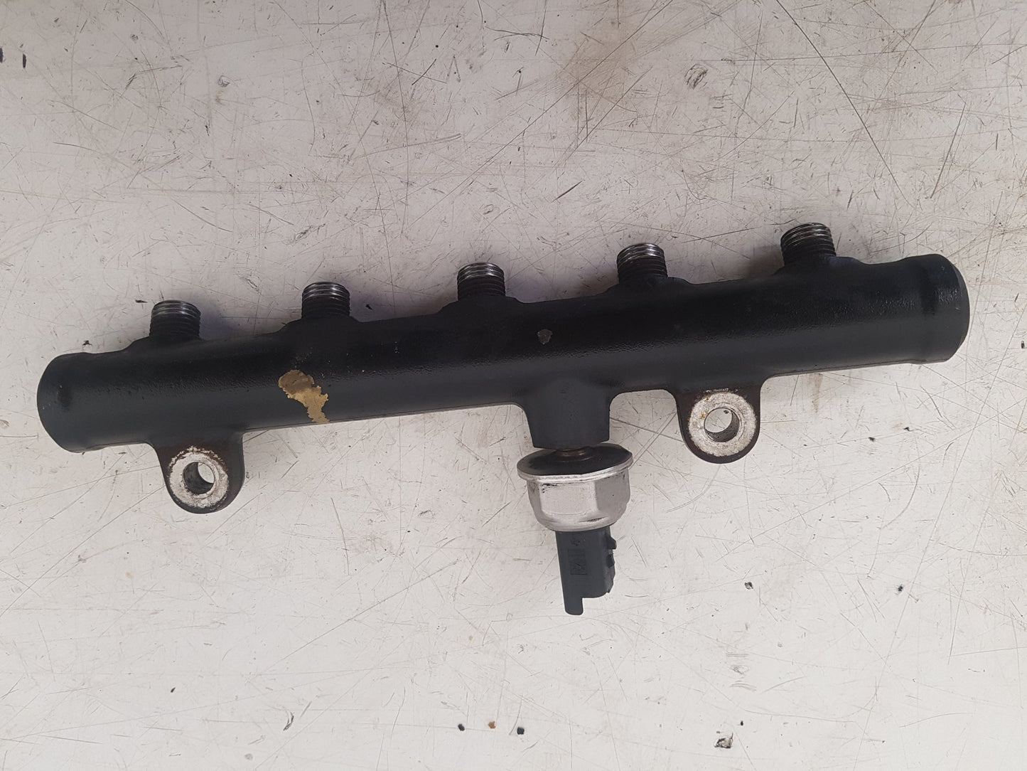 2008 - 2016 Volvo V70  Estate Injection Rail 9681649580