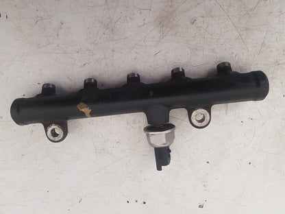 2008 - 2016 Volvo V70  Estate Injection Rail 9681649580