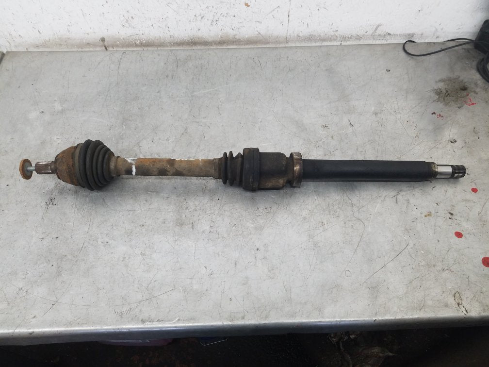 2006 - 2012 Volvo C30  Hatchback DRIVESHAFT - DRIVER FRONT (MANUAL) 31256933