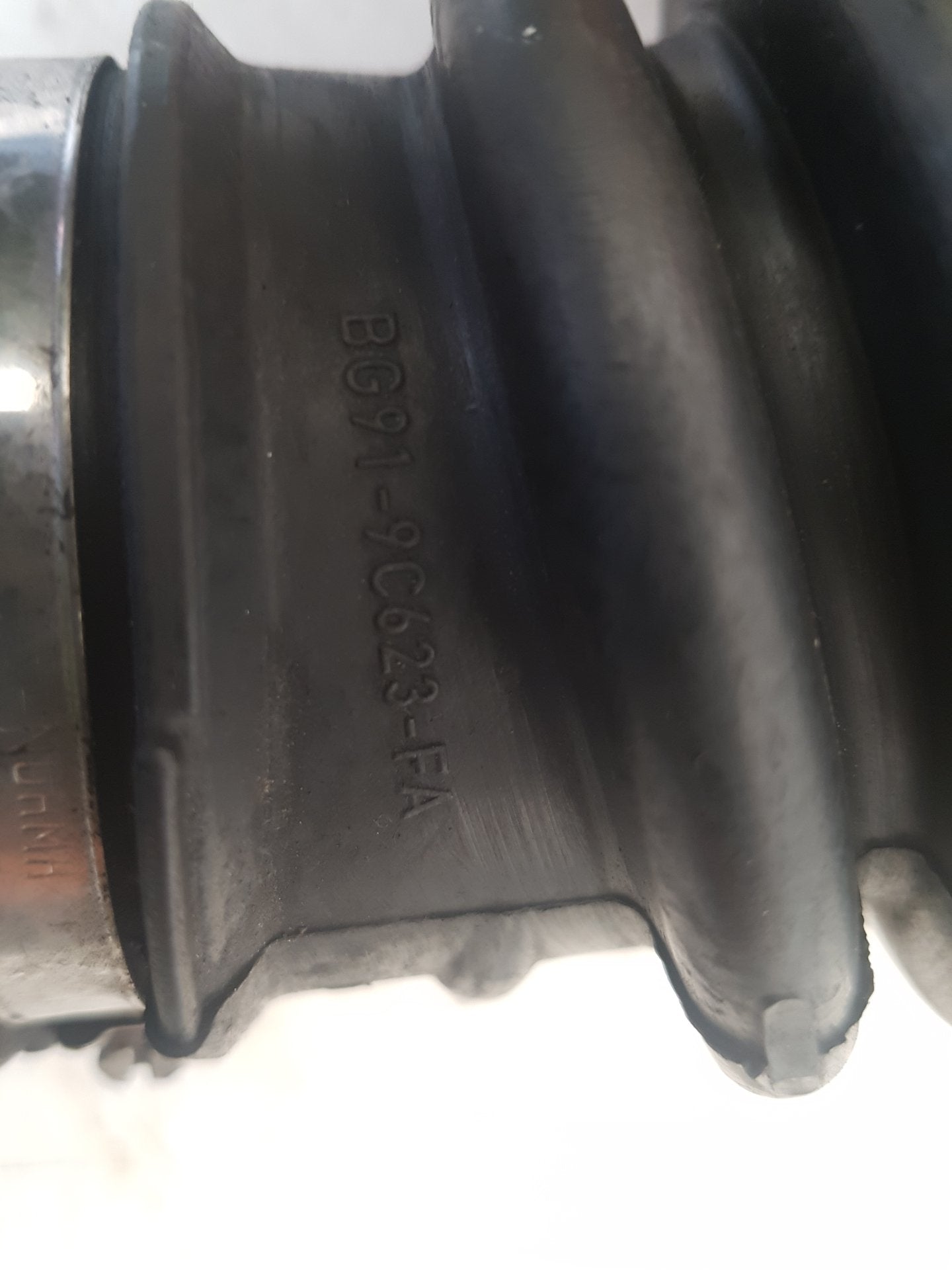 2012 Volvo S60  Saloon AIR FLOW PIPE BG91-9C623-FA