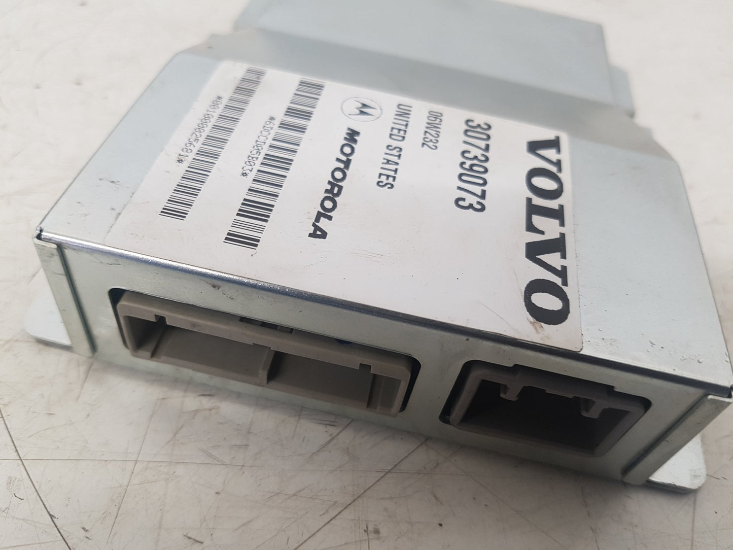 2000 - 2007 Volvo XC70  Estate ACTIVE 4C SUSPENSION CONTROL MODULE 30739073
