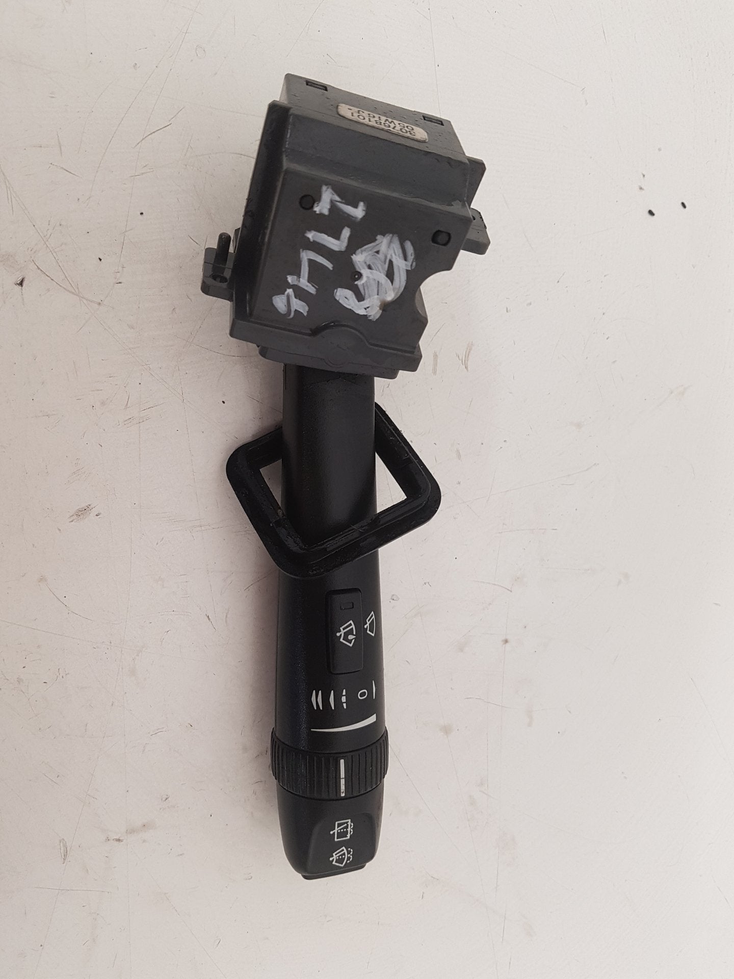 2000 - 2007 Volvo V70  Estate Wiper Switch 30768101