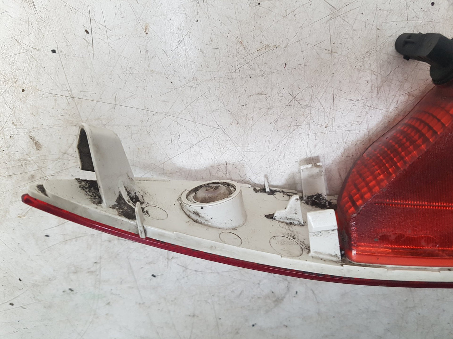 2012 - 2019 Volvo V40  Hatchback Rear Fog Light 31395551