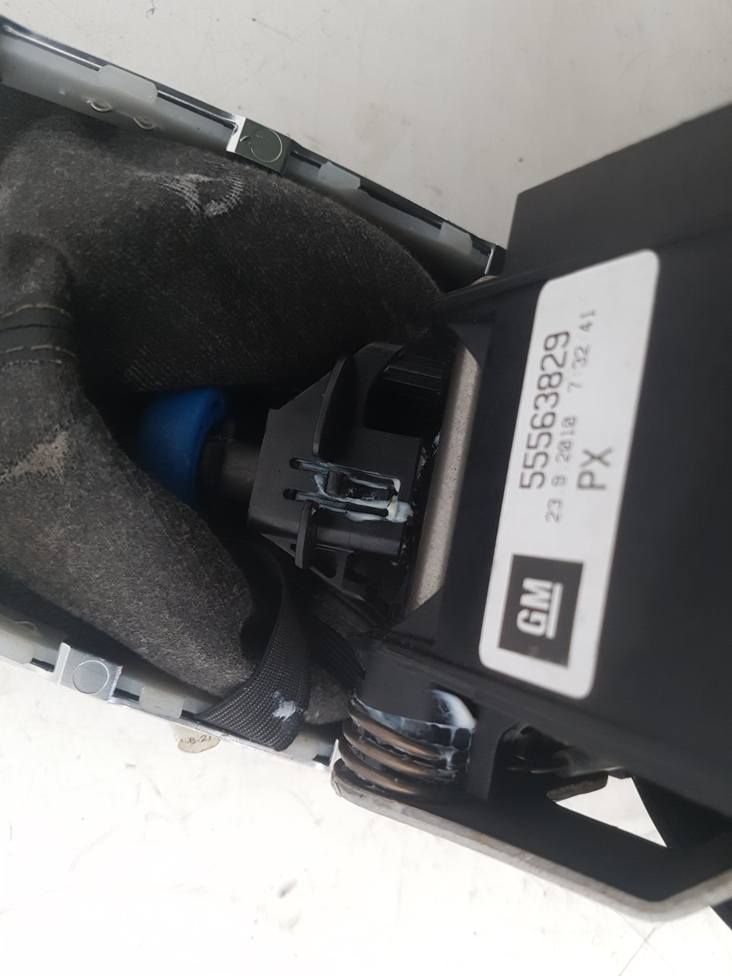 2010 - 2012 Saab 9-5  Saloon GEAR STICK 55563829