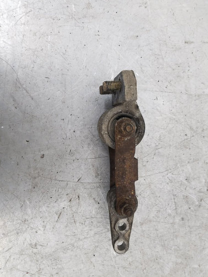 1997 - 2000 Volvo V70  Estate Gearbox Mount 9470836
