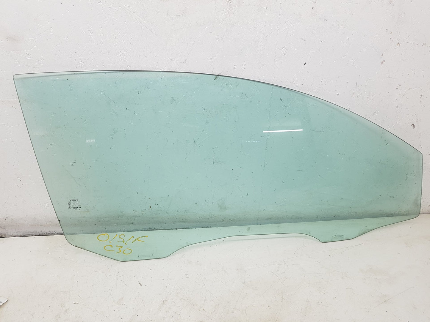 2006 - 2012 Volvo C30  Hatchback Right Front Door Window