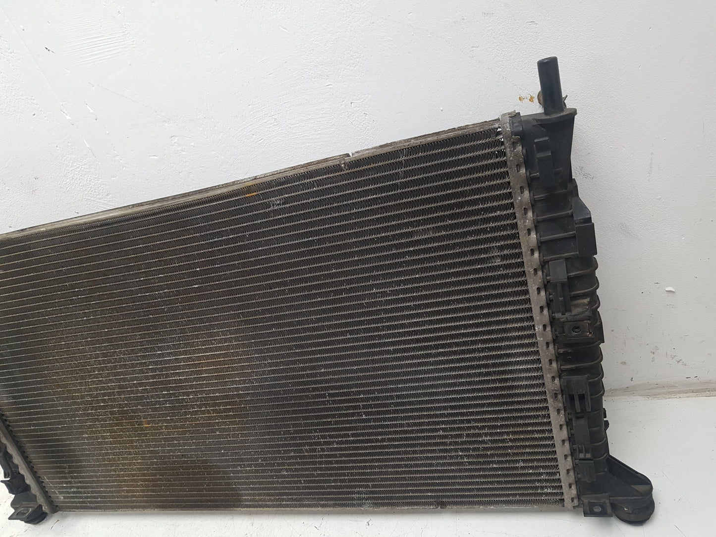 2008 - 2009 Volvo C70  Convertible Radiator 3M5H8005TL