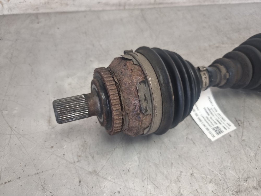 1998 - 2001 Volvo S80  Saloon Left Front Drive Axle 8251775