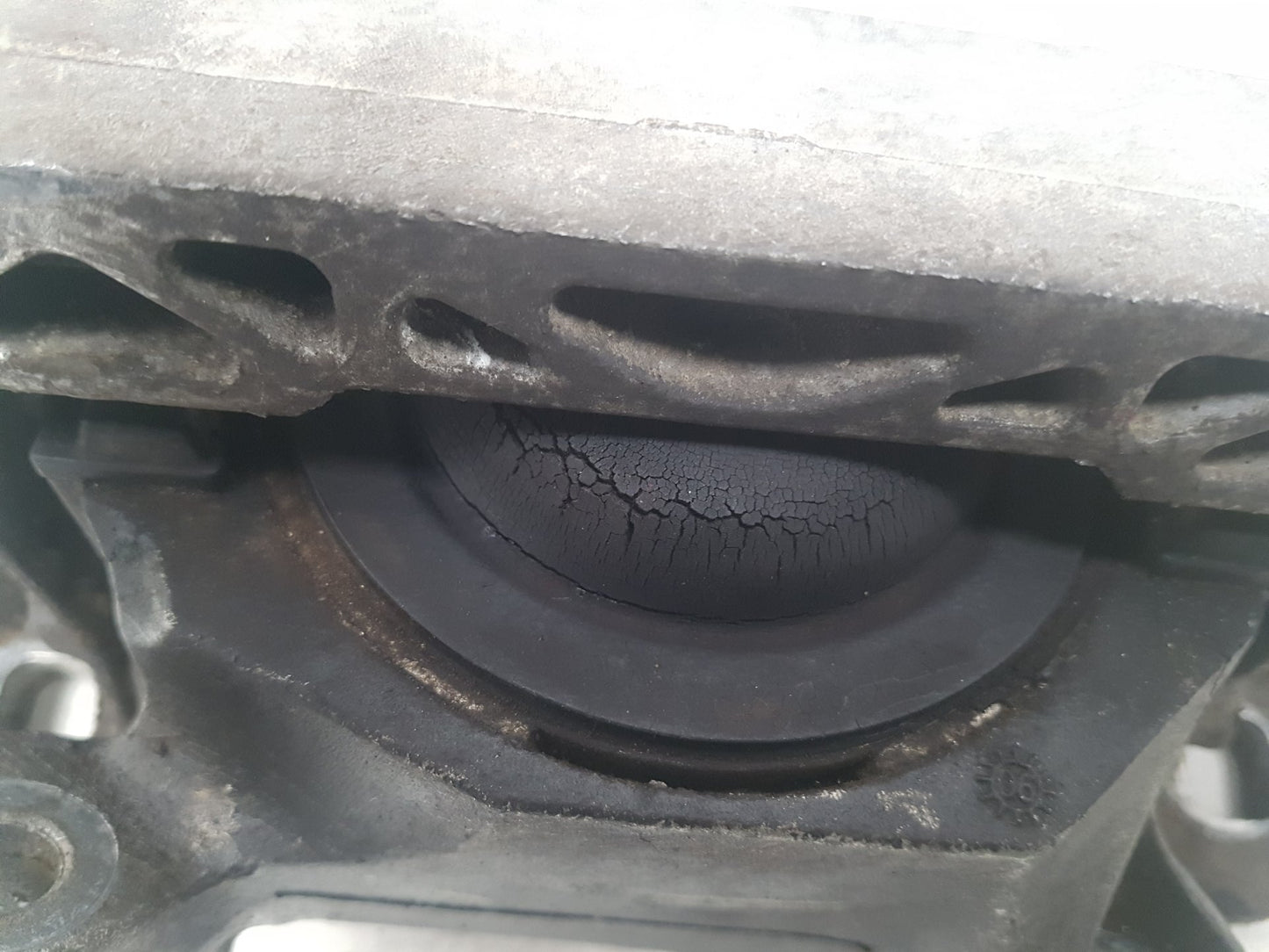2007 Volvo C70  Convertible Right Engine Mount 3M51-6F012