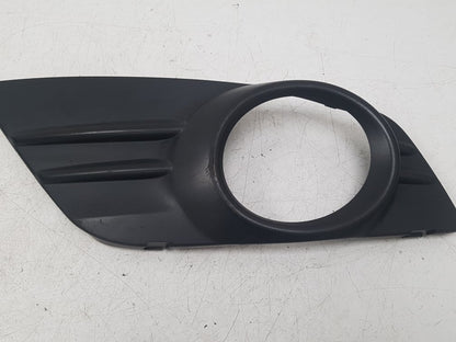 2009 - 2013 Volvo C70  Convertible Right Fog Light Cover 31214851