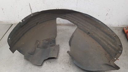 2000 - 2007 Volvo V70   Left Front Guard Liner 8648173