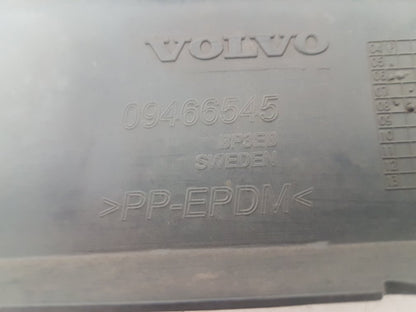 2006 - 2009 Volvo C70  Convertible Left Fog Light Cover 09466545