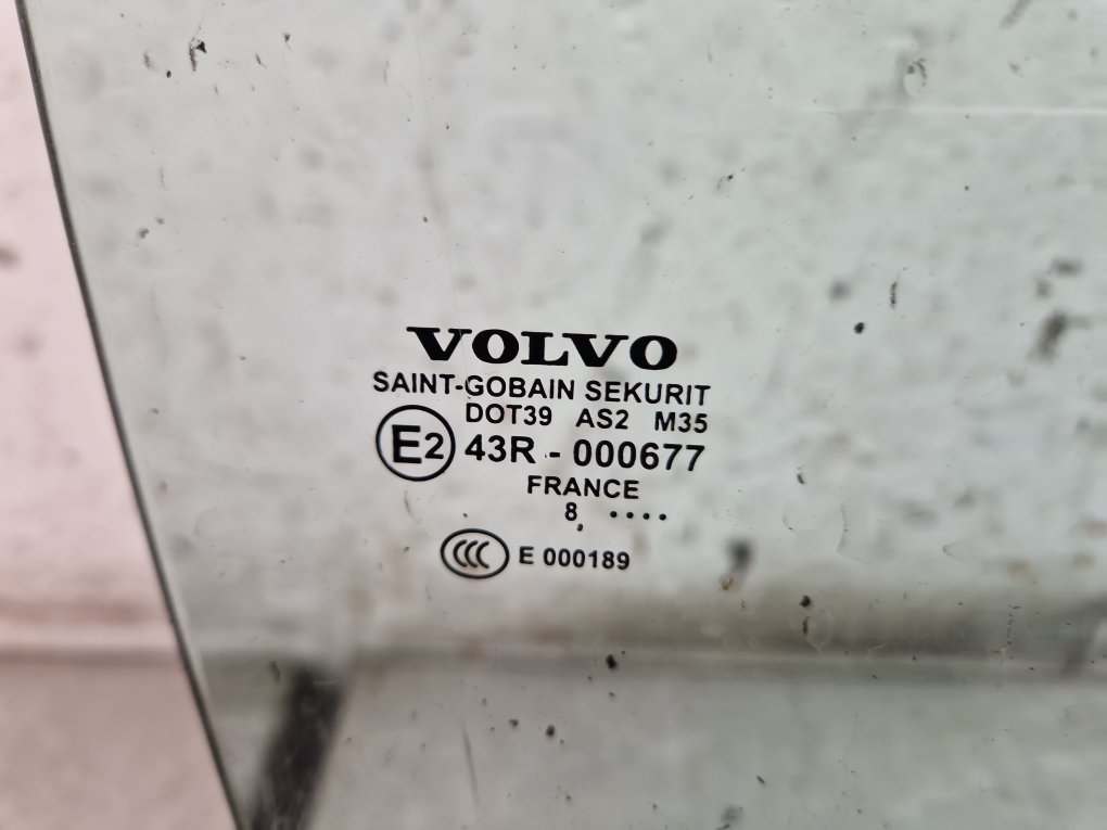 2008 - 2009 Volvo C70  Convertible Right Front Door Window AS2