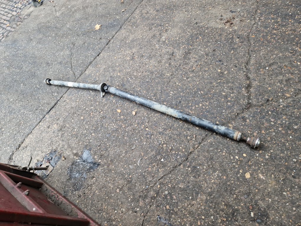 2002 - 2006 Volvo XC90  Estate Driveshaft/Mid Shaft 8689886
