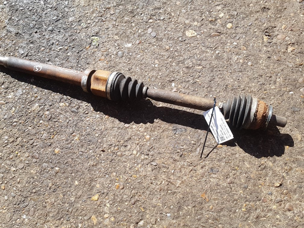 2005 - 2012 Volvo C30  Hatchback DRIVESHAFT - DRIVER FRONT (MANUAL) 36001360
