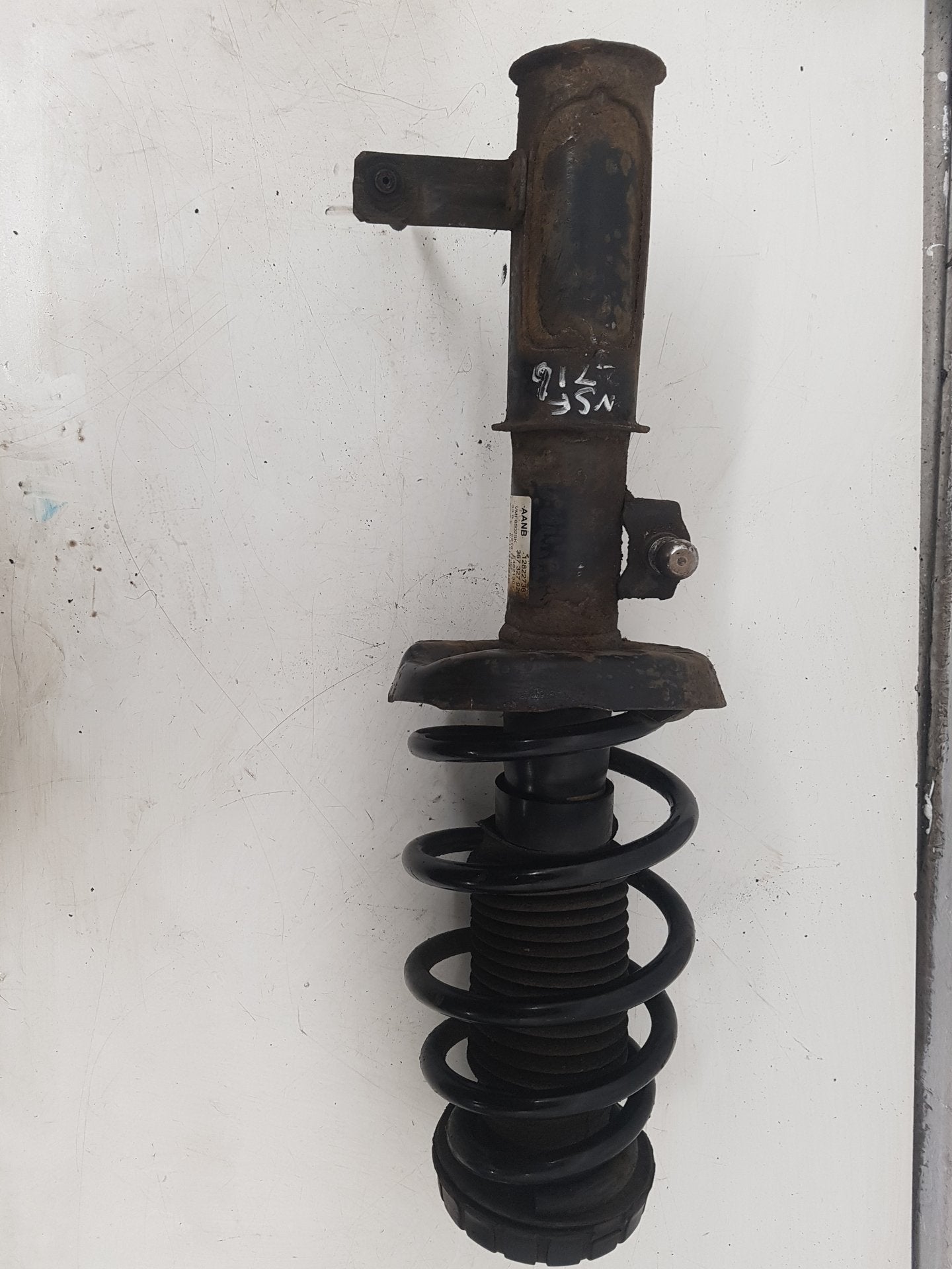 2010 - 2012 Saab 9-5  Saloon Left Front Shock Absorber 12822736