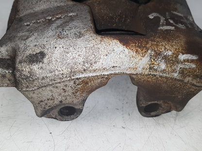 2015 Volvo S60  Saloon Right Front Caliper 8603754