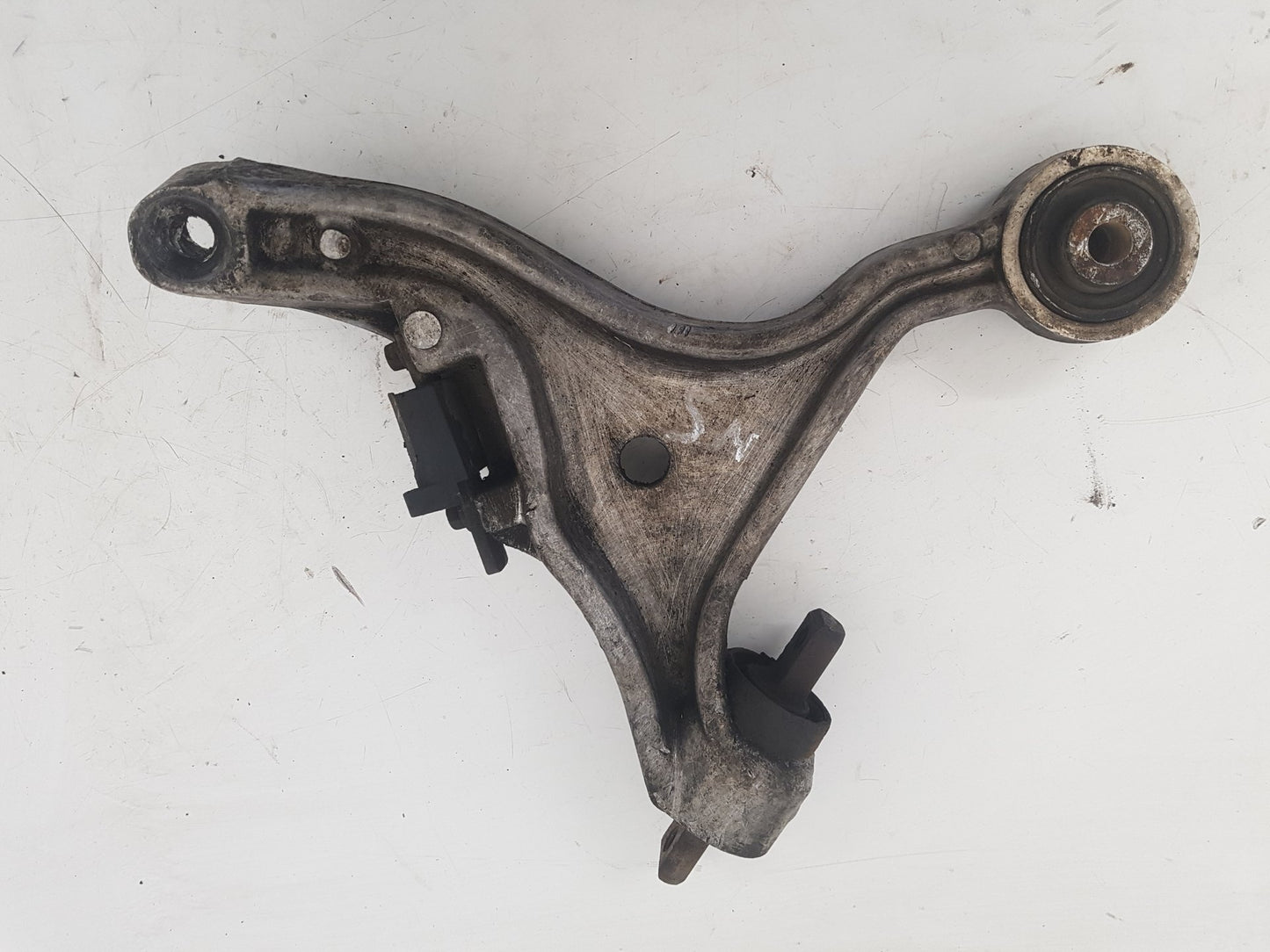 2006 Volvo V70  Estate Left Front Lower Control Arm